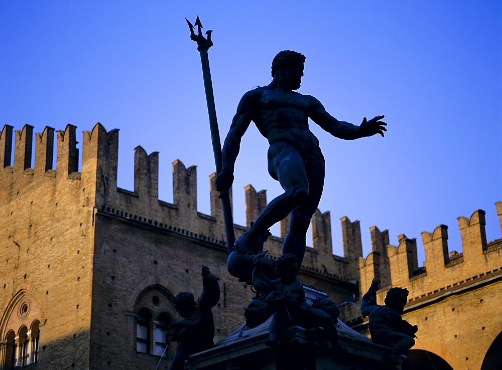 Nettuno (Neptune) statue, Piazza Maggiore, Bologna, Emilia Romagna, Italy, Europe