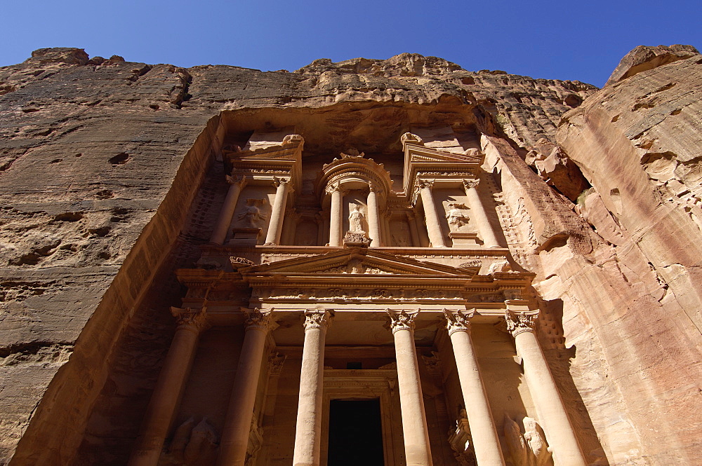 The Treasury (Al Khazneh) (El Khazneh) (Al Khazna), Petra, UNESCO World Heritage Site, Jordan, Middle East