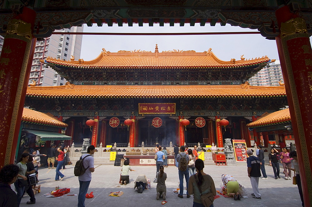 Wong Tai Sin Temple, Wong Tai Sin district, Kowloon, Hong Kong, China, Asia