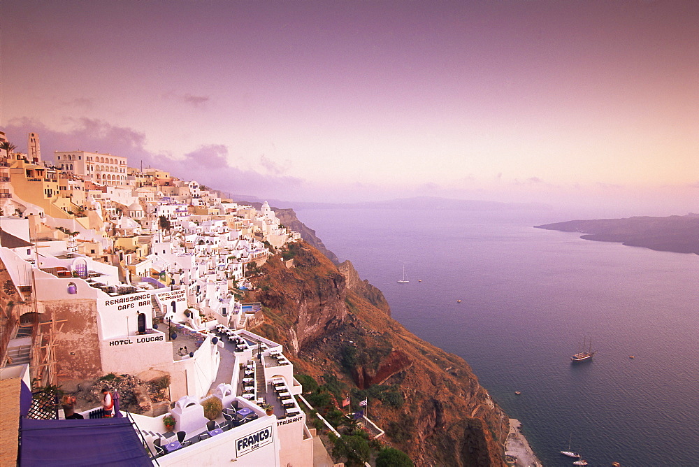 Fira, Santorini (Thira), Cyclades Islands, Aegean Sea, Greece, Europe