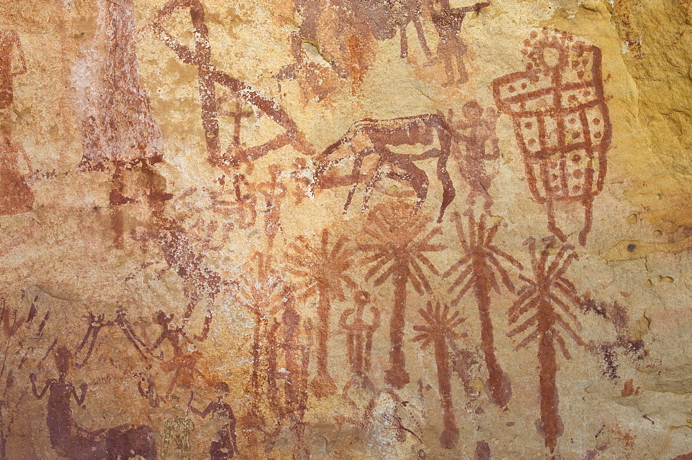 Prehistoric rock paintings, Wadi Teshuinat, Akakus, Sahara desert, Fezzan, Libya, North Africa, Africa