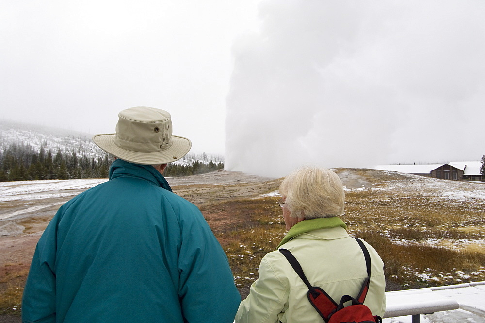 Old Faithful, Yellowstone National Park, UNESCO World Heritage Site, Wyoming, United States of America, North America