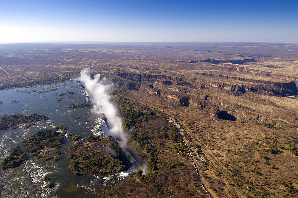 Victoria Falls, UNESCO World Heritage Site, Zambesi River, on the border of Zambia and Zimbabwe, Africa