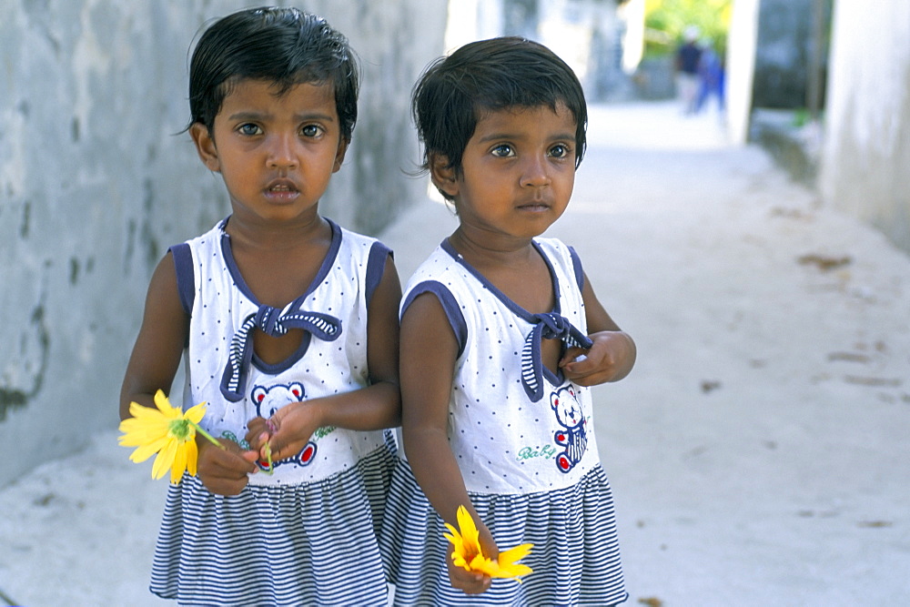 Portrrait of two little girls, Dharavandu Island, Baa Atoll, Maldives, Asia