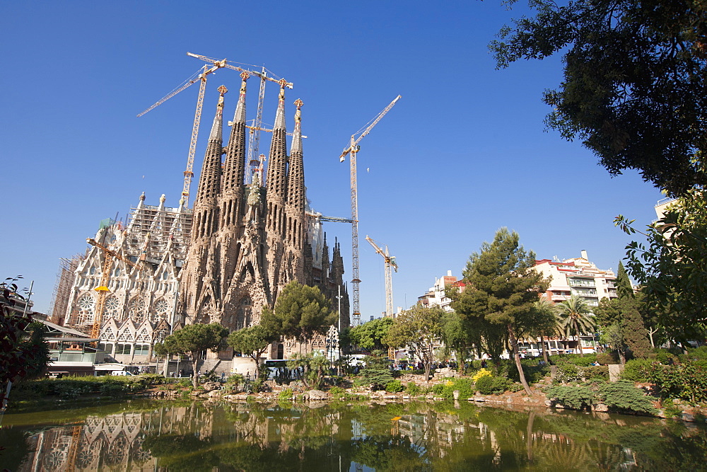 La Sagrada Familia by Antoni Gaudi, UNESCO World Heritage Site, Barcelona, Catalonia, Spain, Europe