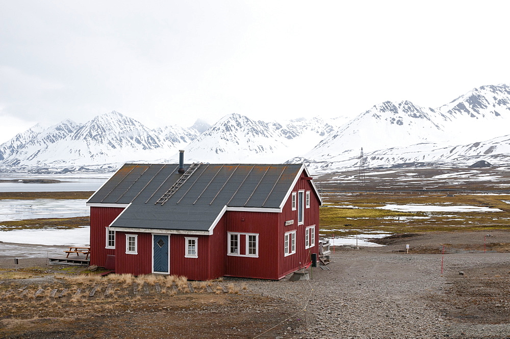 Ny-Alesund, Spitzbergen, Svalbard Islands, Norway, Scandinavia, Europe 