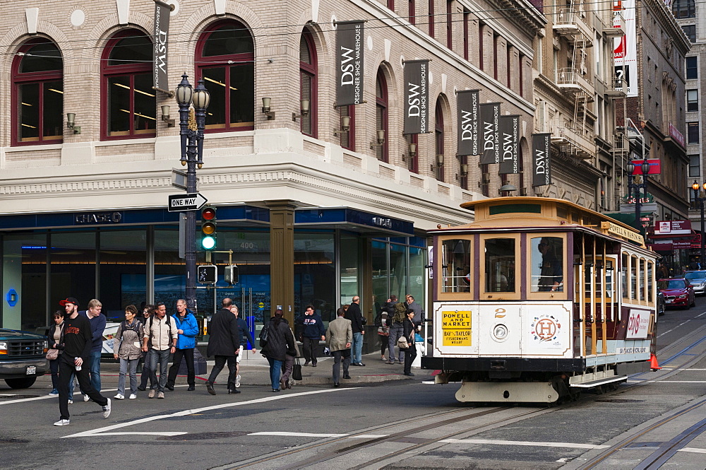 Cable car, Powell Street to Union Square, San Francisco, California, United States of America, North America