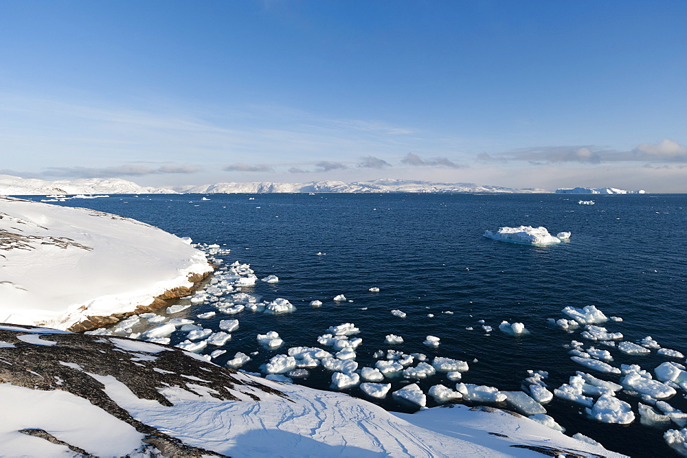 A view of Ilulissat icefjord, UNESCO World Heritage Site, Greenland, Denmark, Polar Regions