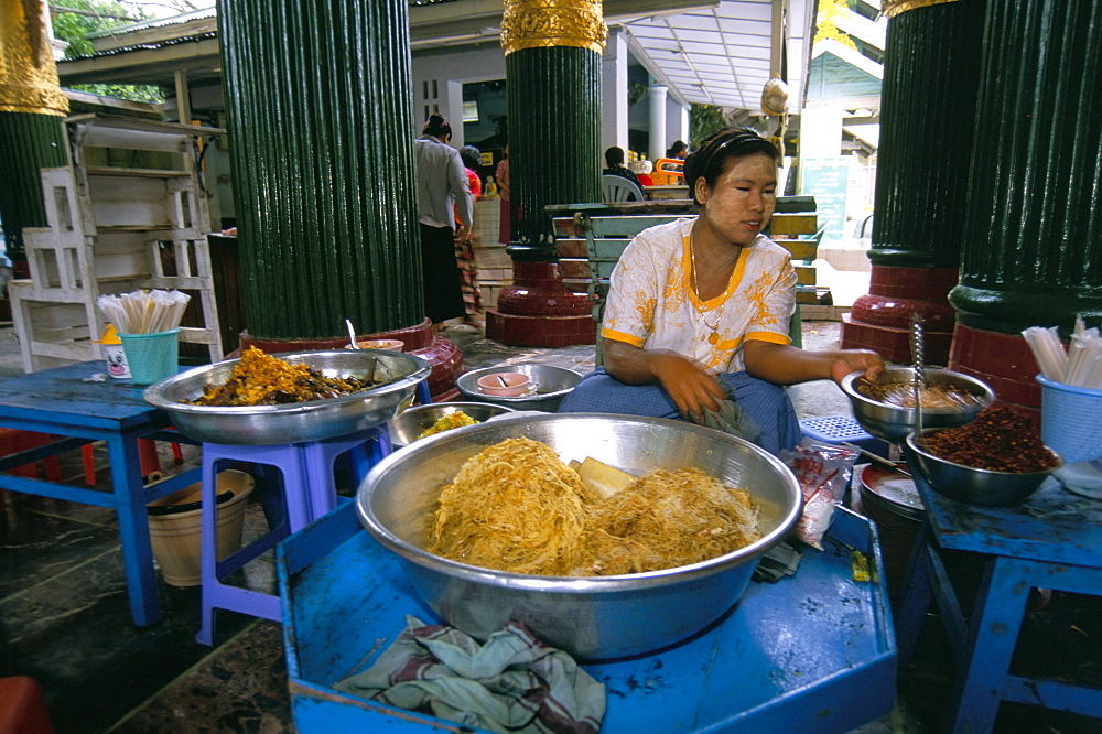 Food vendor, Mahamuni Pagoda, Mandalay, Myanmar (Burma), Asia