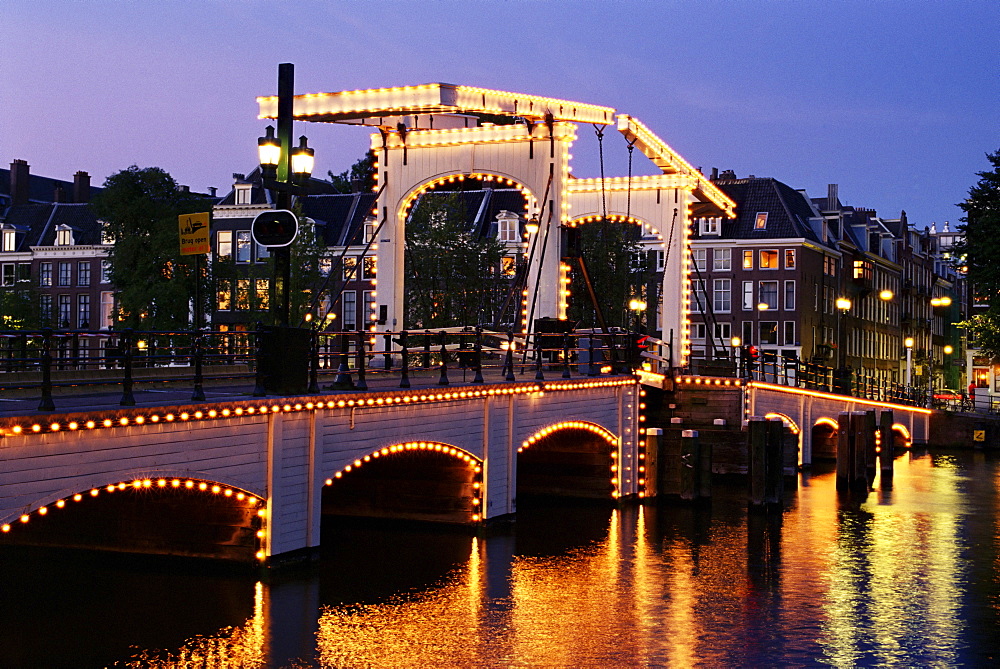 Magere Brug (Skinny Bridge), Amsterdam, The Netherlands (Holland), Europe