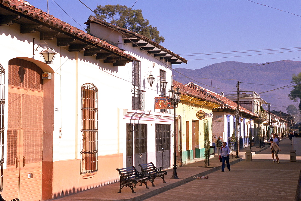 Avenida 20 de Noviembre, San Cristobal de las Casas, Chiapas province, Mexico, North America