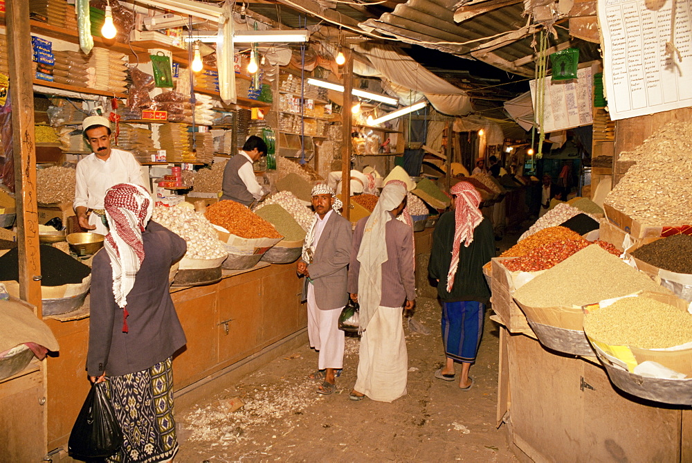 Bazaar, Old Town, Sana'a, Republic of Yemen, Middle East