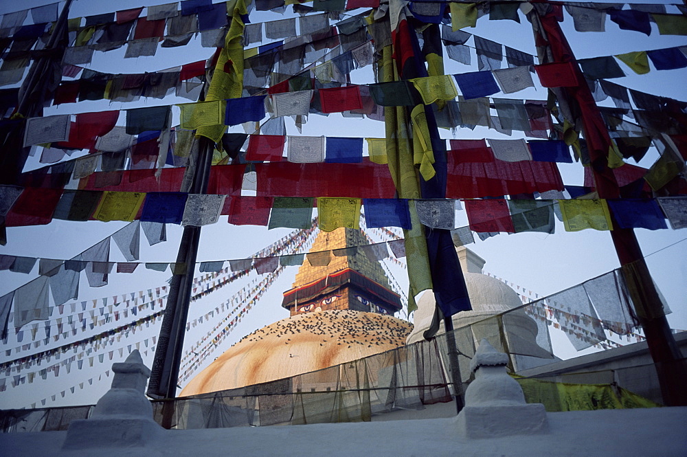 Bodnath (Bodhnath) (Boudhanath) stupa with Buddhist prayer flags, Kathmandu, Nepal, Asia