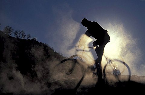 Cyclist in the fog, Biking around Italy