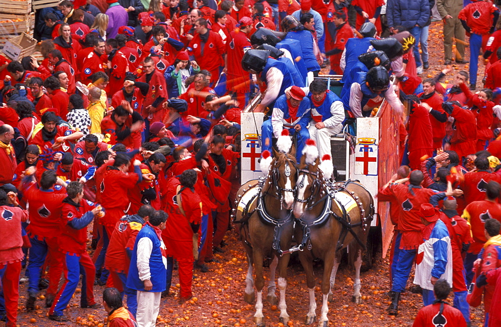 Battle of the oranges, Traditional carnival, Ivrea, Piedmont, Italy