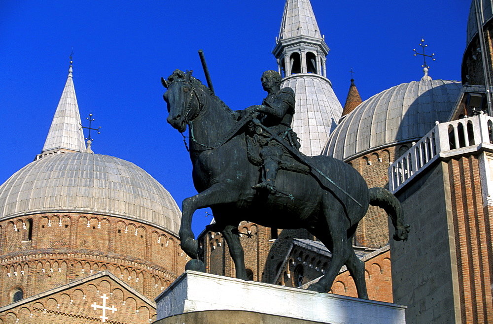 Gattamelata statue, Padua, Veneto, Italy