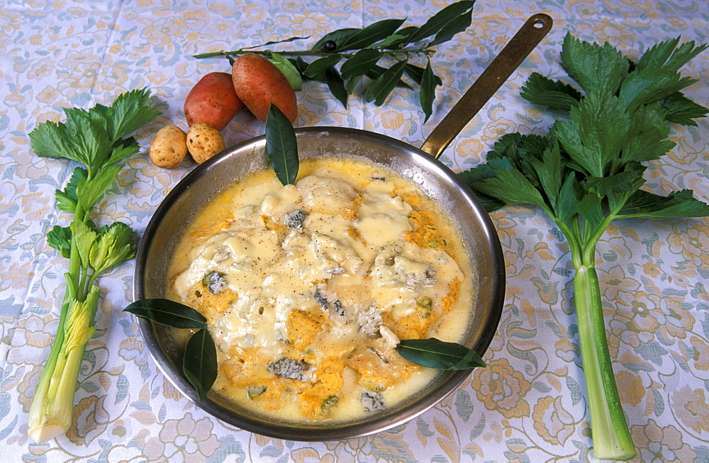 Polenta with Gorgonzola cheese, Lo Scoiattolo restaurant, Carcoforo, Valsesia, Piedmont, Italy