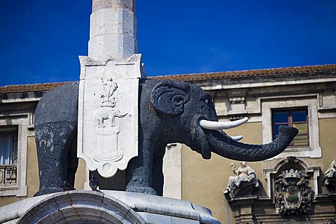 Fountain of the elephant, Duomo square, Catania, Sicily, Italy, Europe