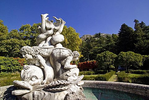 giardino del Castello di Villa d'Ayala  Valva - valle del fiune Sele - Salerno - Campania