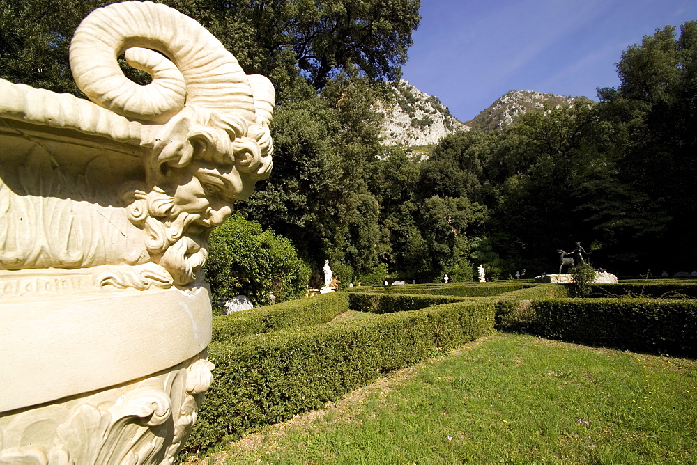 The Italian Garden style Maretto, Villa d'Ayala, river Sele valley, Salerno, Campania, Italy, Europe