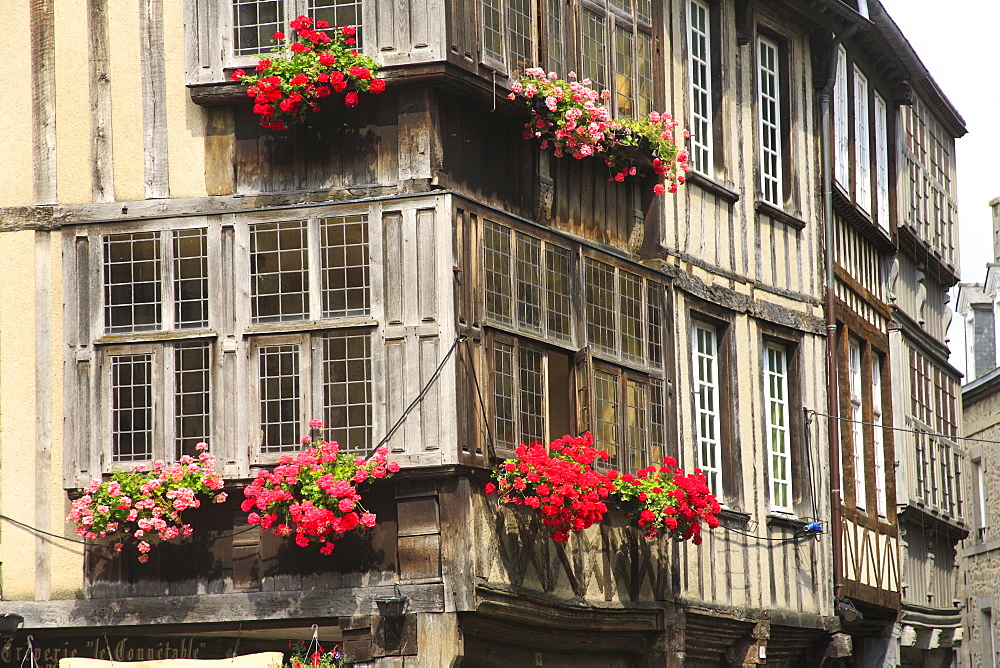 Historical centre, Dinan, Côtes-d'Armor department, Bretagne, France, Europe