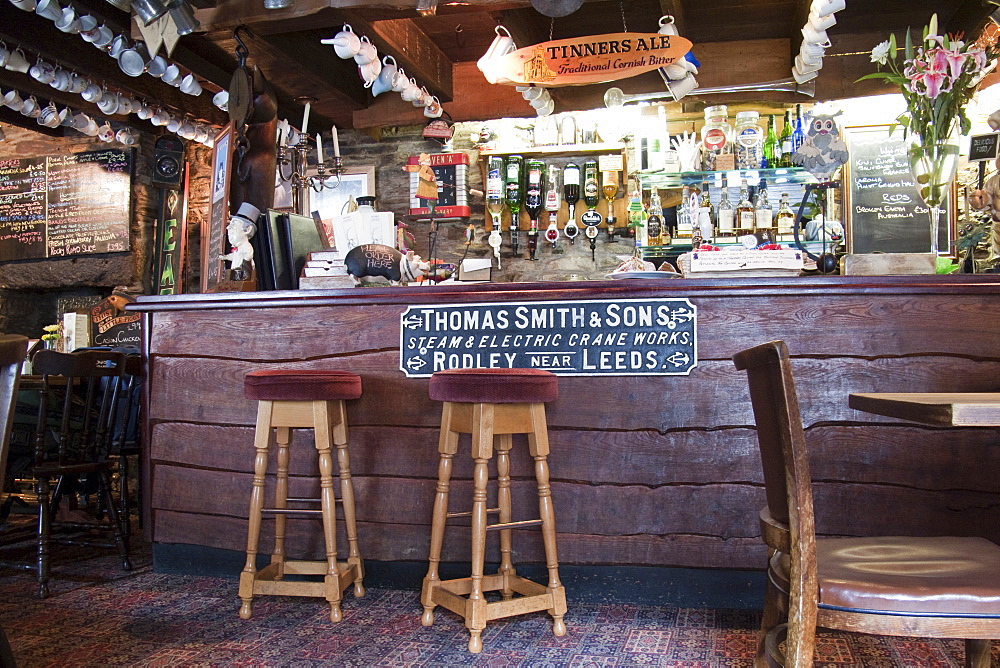 Pub, Camelford, Cornwall, England, Great Britain