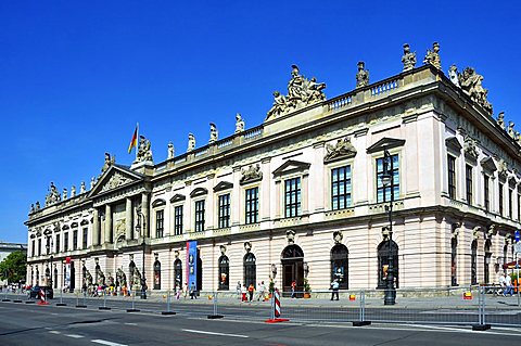 Zeughaus, Unter den Linden, Berlin-Mitte Quarter, Berlin, Germany, Europe
