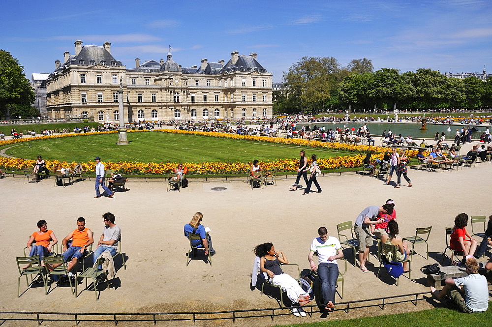 Luxembourg Palace and Jardin du Luxembourg, Rive Gauche, Paris, Ile-de-France, France, Europe