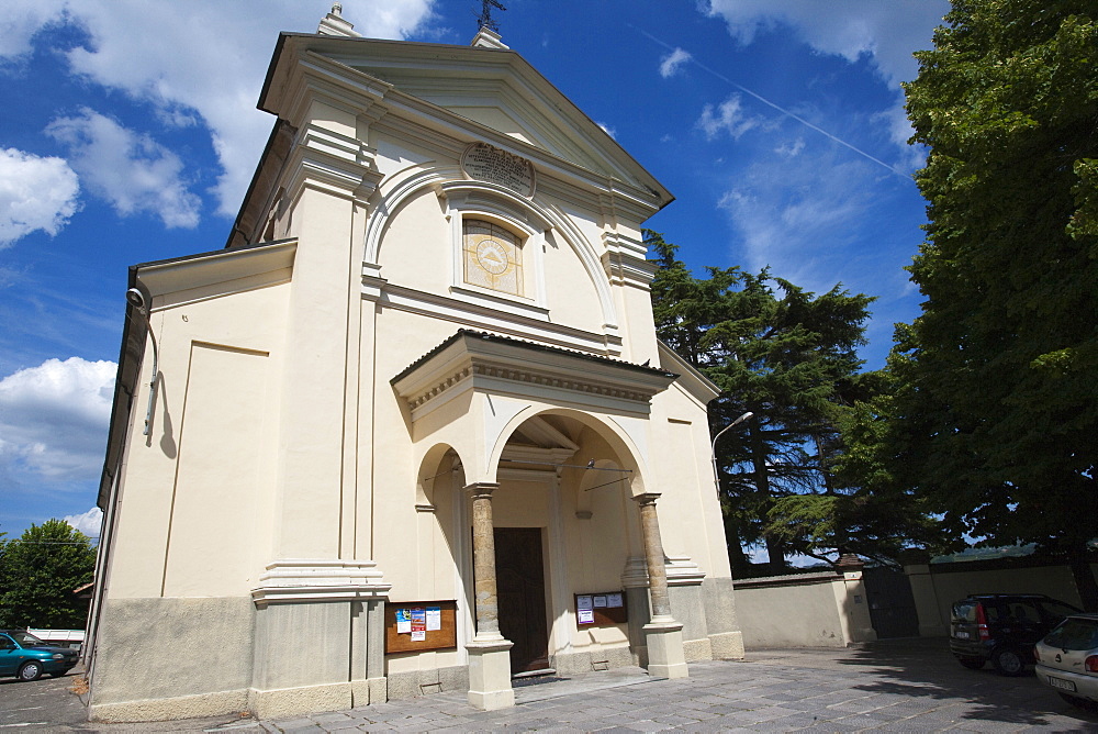 The parish church of San Leonardo, Canelli, Asti, Piemonte,Italy, Europe