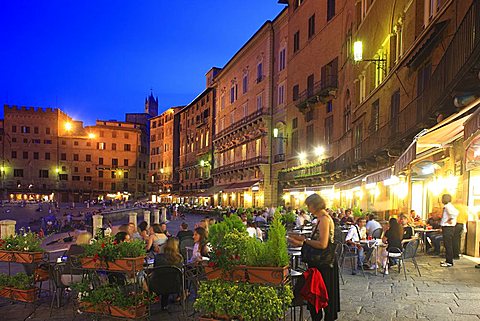 Piazza del Campo square, historic centre, UNESCO World Heritage Site, Siena, Tuscany, Italy, Europe