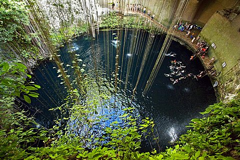 Cenote Ik-Kil, Ik Kil, Merida, Yucatan, Mexico, America