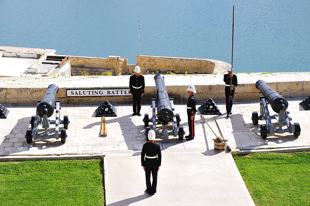 Saluting battery, Valletta, Malta, Europe