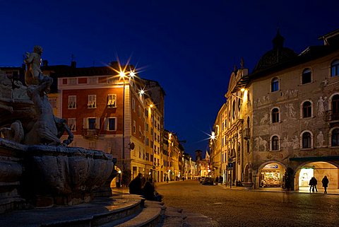 Nettuno Fountain in Duomo square and Casa Rella in Belenzani street, Trento, Trentino, Italy,  Europe, 