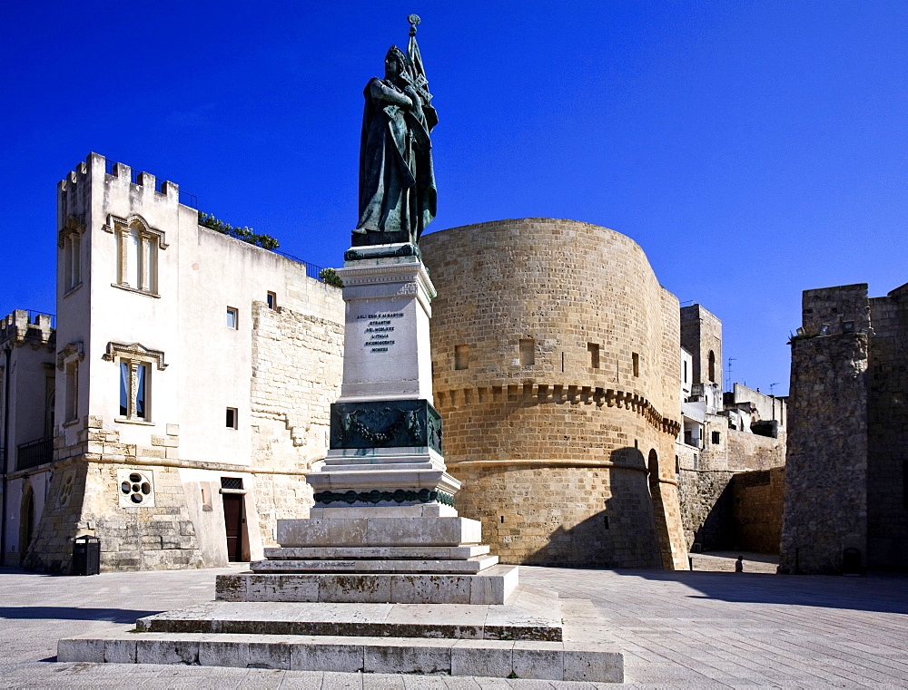 Piazza degli Eroi, Otranto, Salento, Apulia, Italy