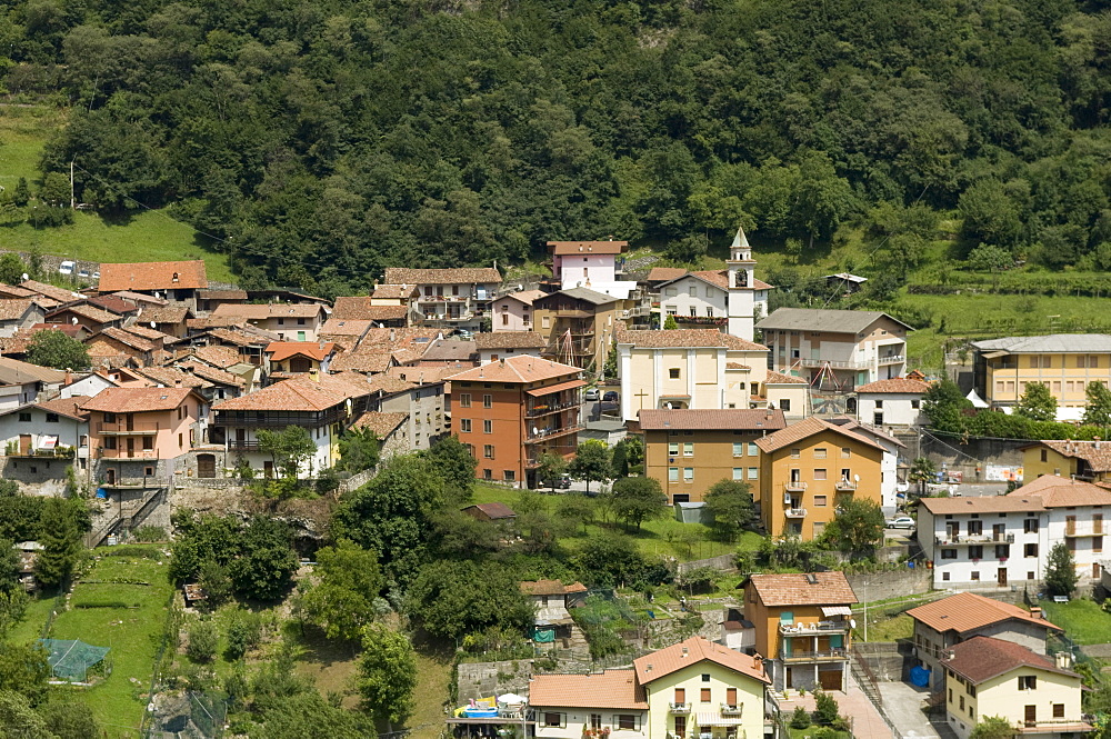 mazzunno village, angolo terme, italy