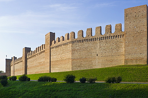 walls, cittadella, italy