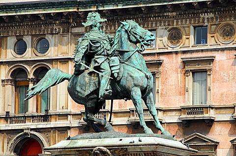 Vittorio Emanuele II monument, Piazza del Duomo square, Milan, Lombardy, Italy, Europe