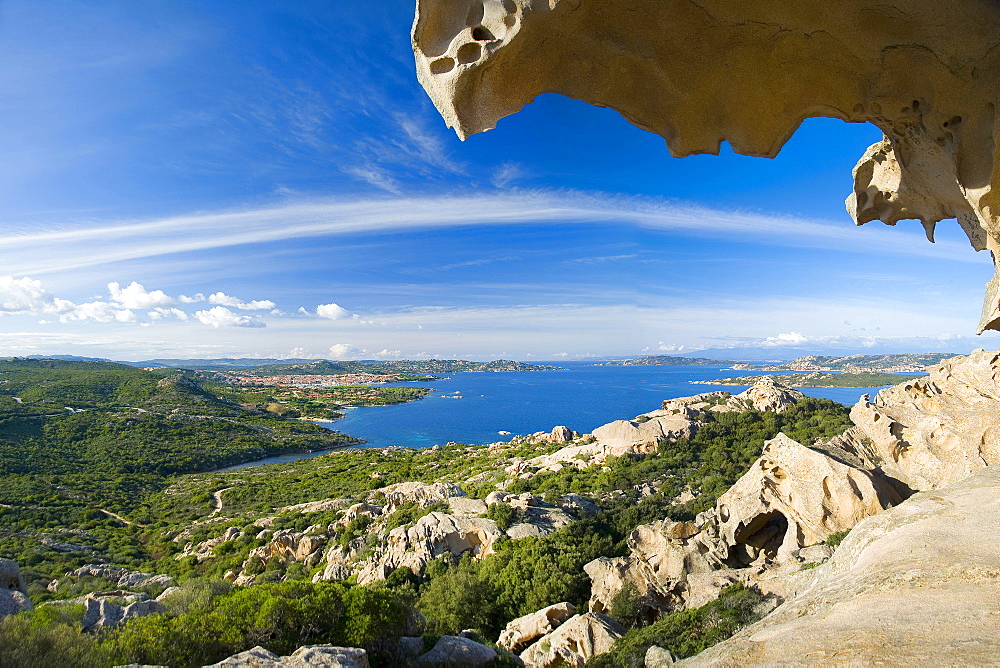 Palau, the granite Bear Rock dominates Palau, Bocche di Bonifacio, La Maddalena Archipelago, Sardinia, Italy, Europe