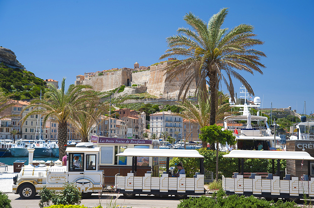 Harbour and Citadel, Bonifacio, South Corse, France, Europe