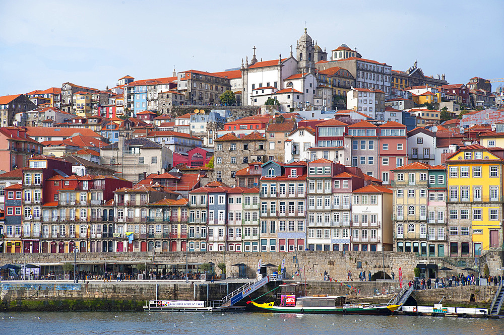 City Porto (Oporto) at Rio Douro. The old town is listed as UNESCO world heritage. Portugal, Europe