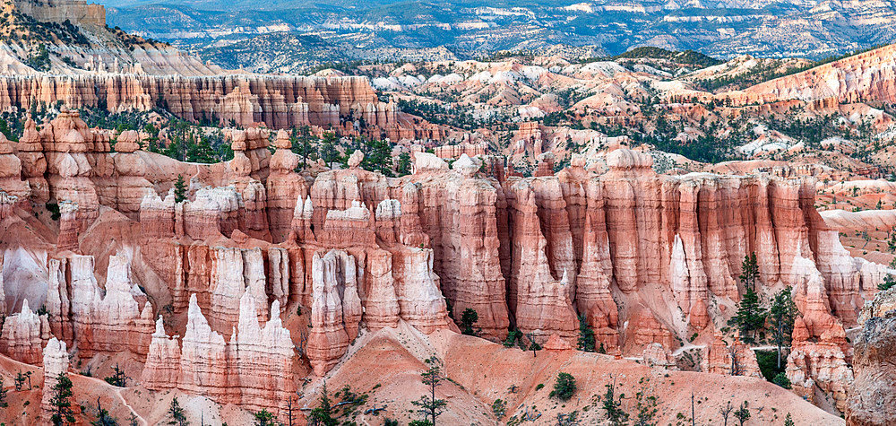 Rocks in Bryce Canyon. Panorama of the mountain massif.