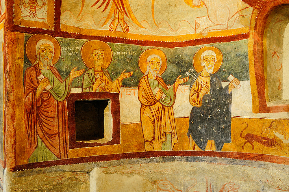 The parish church of San Maurizio, unusual architecture with two apses, decorated with three successive campaigns of frescoes between 1050 and 1486. Roccaforte, Ligurian Alps, Cuneo, Piedmont, Italy, Europe