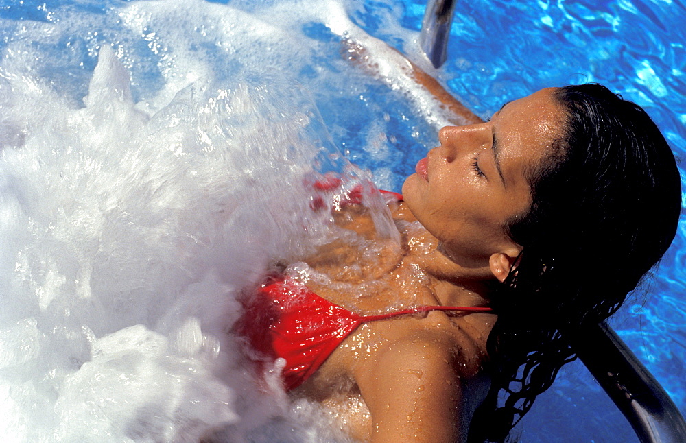 Outdoor thermal pool with hydromassage, Porto Mannu thalassotherapy centre, Palau, Sardegna, Italy 