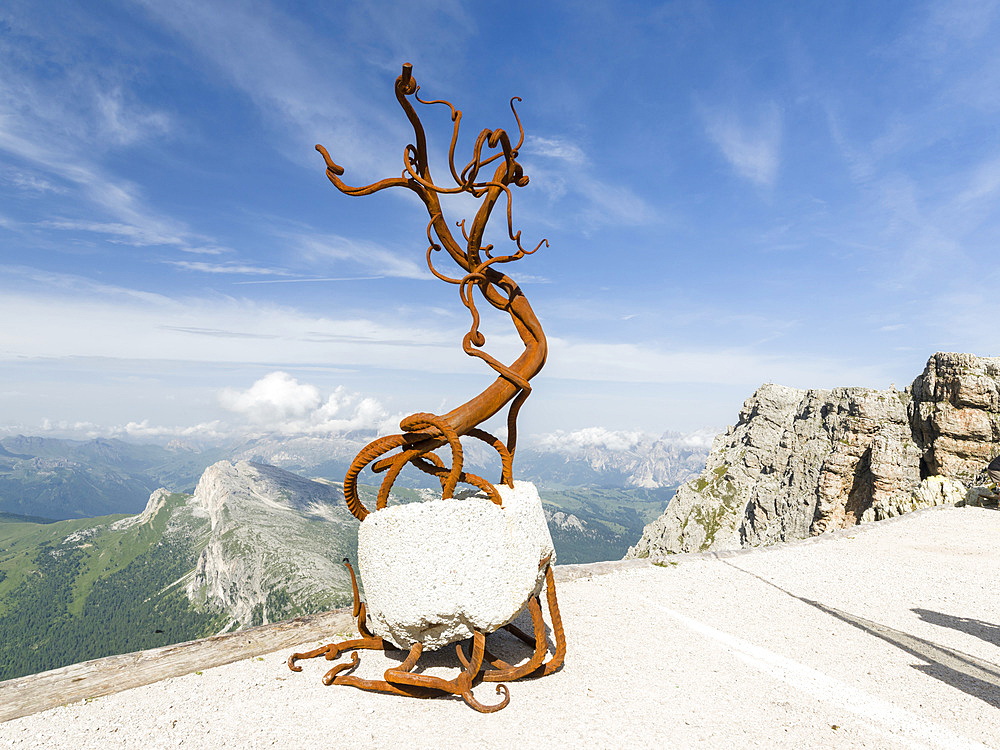 Sculpture Torsioni, twists, by Valentino Moro at Rifugio Lagazuoi in the dolomites of Cortina d'Ampezzo. Europe, Central Europe, Italy