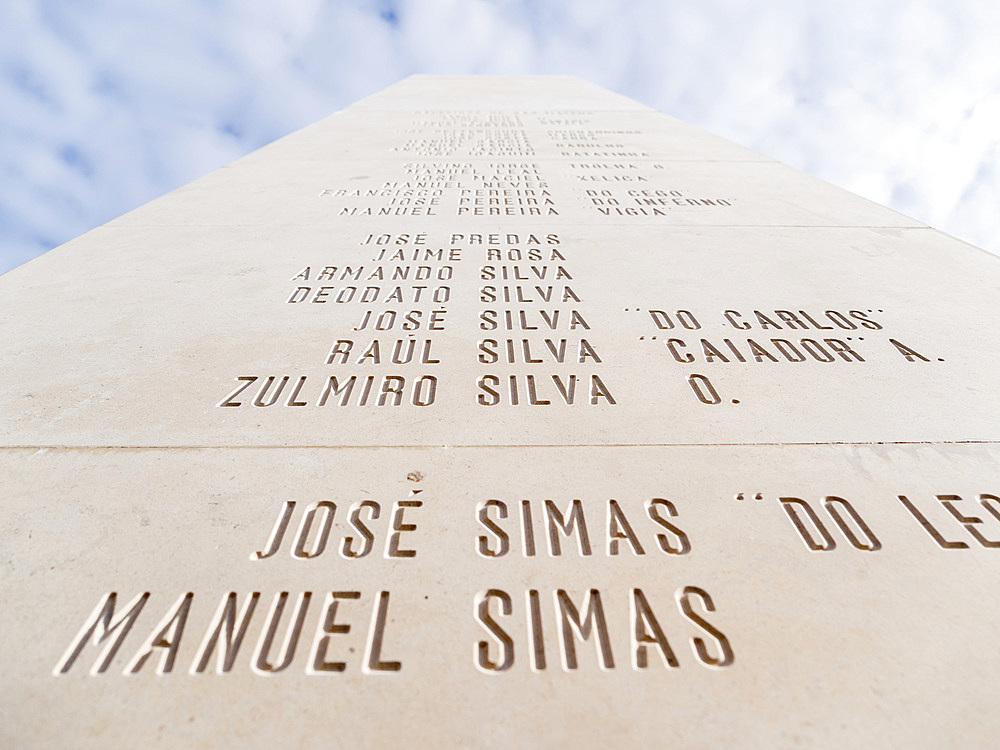 Monumento dos Beleeiros created by P. Reis, commemorating the crews of the whaling boats. Village Lajes do Pico on Pico Island, an island in the Azores (Ilhas dos Acores) in the Atlantic ocean. The Azores are an autonomous region of Portugal. Europe, Portugal, Azores