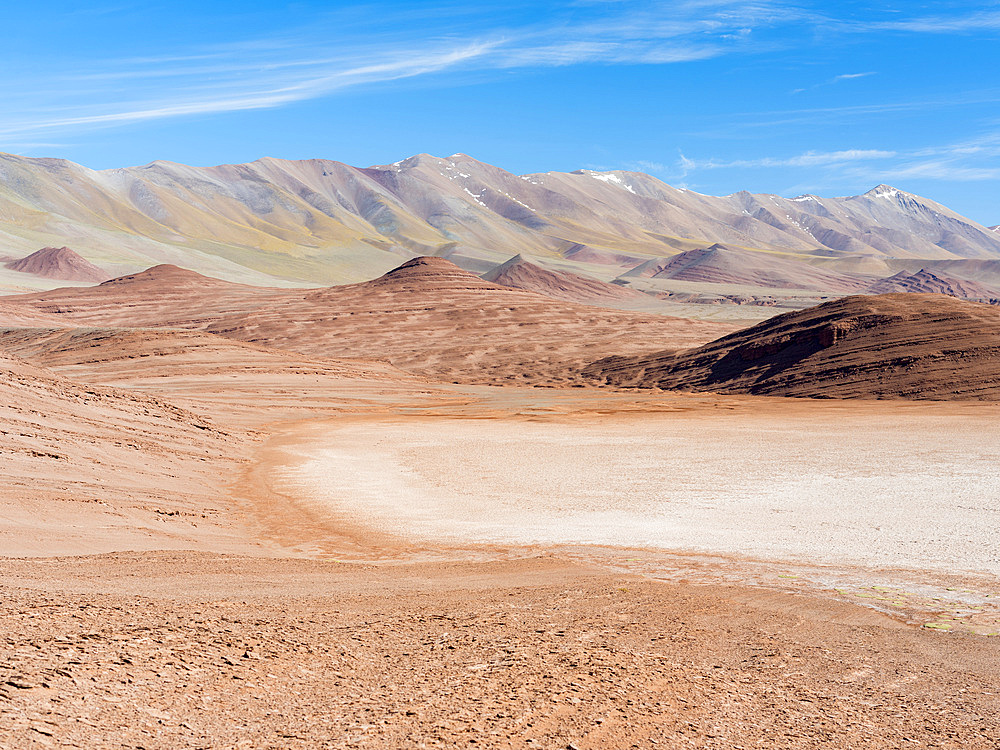 Desierto del Diablo. The Argentinian Altiplano along the Routa 27 between Pocitos and Tolar Grande. South America, Argentina