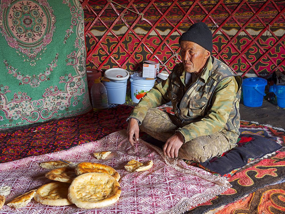 The yurt of a local herder. The Alaj valley in the Pamir Mountains, Asia, Central Asia, Kyrgyzstan