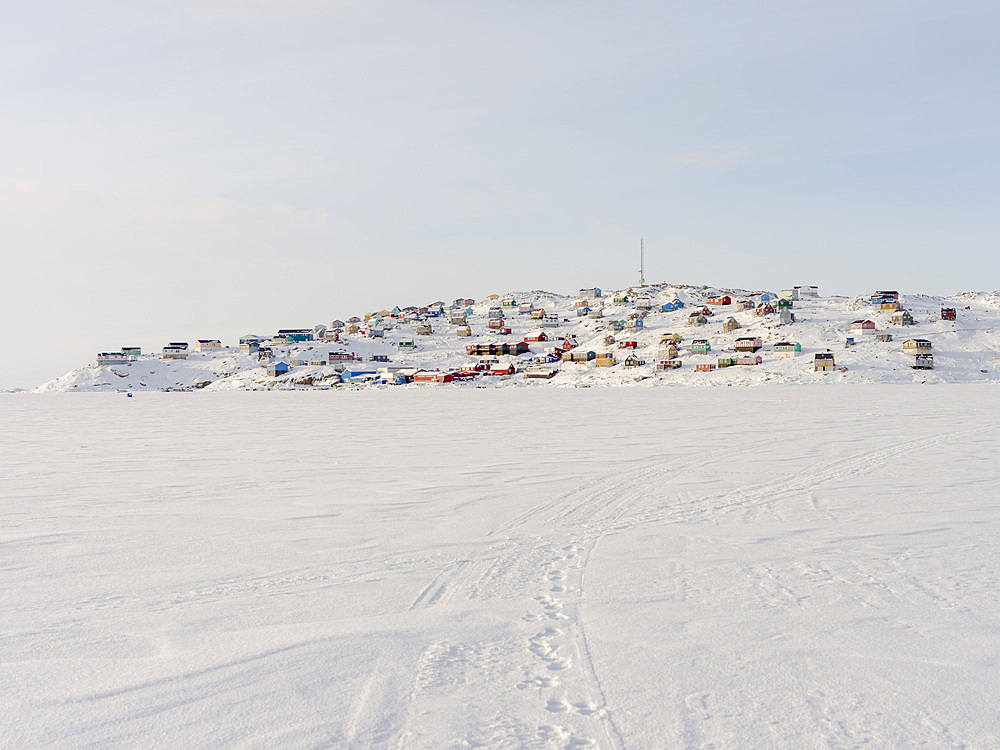 The traditional and remote greenlandic inuit village Kullorsuaq located at the Melville Bay, part of the Baffin Bay, in the far north of West Greenland. America, North America, Greenland, Denmark