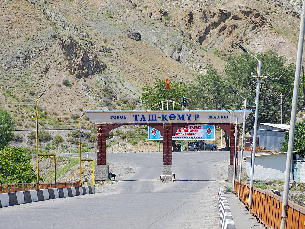 Town Tasch Kumyr, a coal mining area in the Tien Shan or heavenly mountains. Asia, Central Asia, Kyrgyzstan