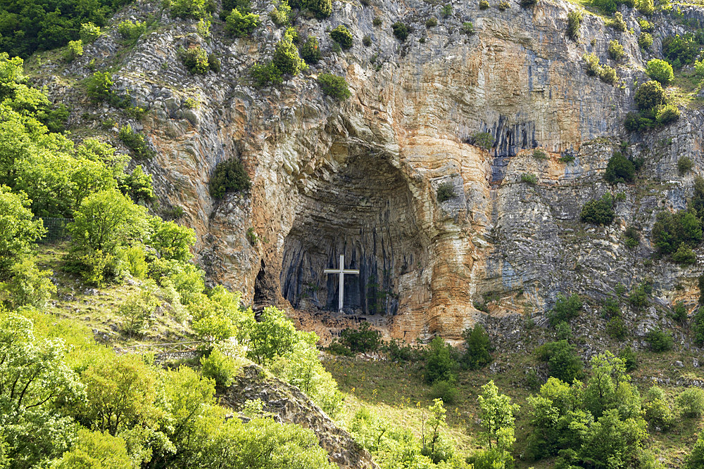 Roccaporena gold cave, Cascia, Umbria, Italy, Europe